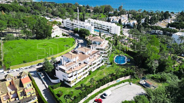 Ground-floor 3-bedroom apartment walk-to-beach – Balcón de Puente Romano, Marbella Golden Mile