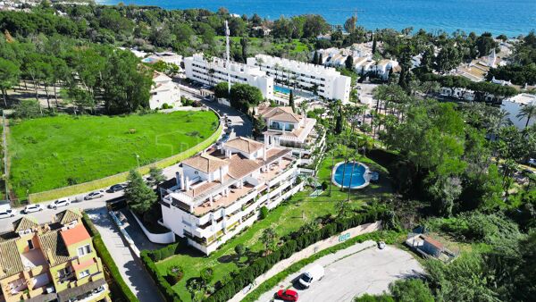 Ground-floor 3-bedroom apartment walk-to-beach – Balcón de Puente Romano, Marbella Golden Mile