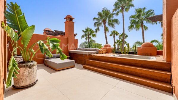 Contemporary 4-Bedroom Townhouse for Sale on Marbella’s Golden Mile - Altos de Puente Romano