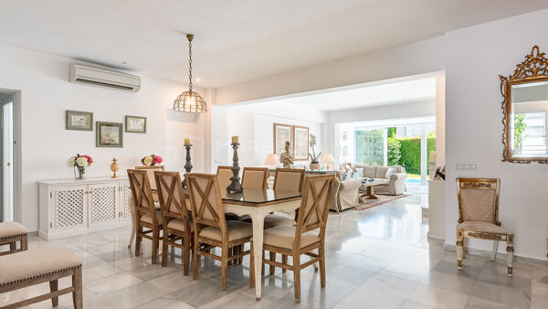 Beachside Villa for Sale in Los Monteros Marbella East – 150m from Sea, Pool, Jacuzzi and 7 Bedrooms