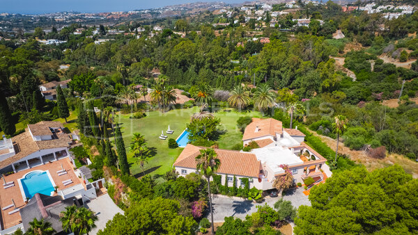 Villa Andalouse avec Vue sur Mer à Vendre à Fuente del Espanto, Benahavís