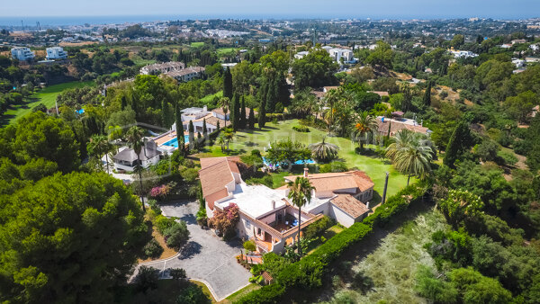 Villa Andalouse avec Vue sur Mer à Vendre à Fuente del Espanto, Benahavís