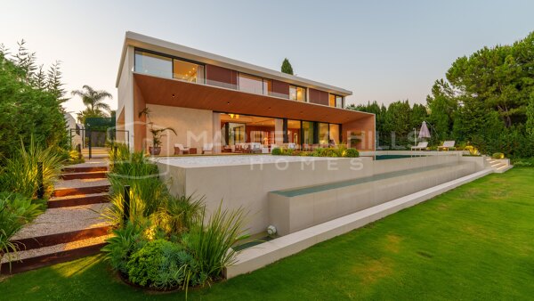 Villa contemporaine de luxe avec 6 chambres à Guadalmina Alta, San Pedro de Alcántara