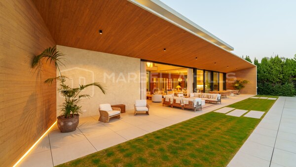 Villa contemporaine de luxe avec 6 chambres à Guadalmina Alta, San Pedro de Alcántara