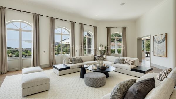 Villa de luxe à vendre à La Zagaleta Benahavís – Villa contemporaine rénovée dans un domaine exclusif près de Marbella