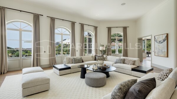 Villa de lujo en venta en La Zagaleta Benahavís – Exclusiva villa contemporánea renovada cerca de Marbella