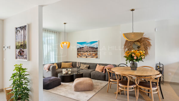Adosado moderno en venta en Nueva Andalucía – Rodeo Alto