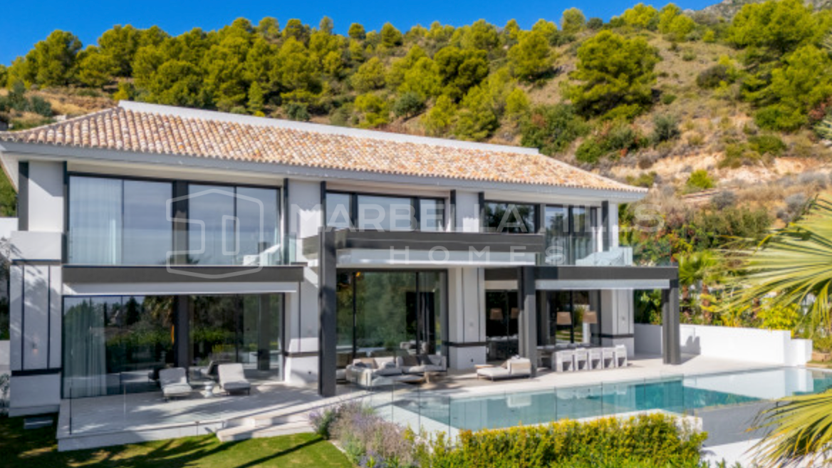Villa contemporaine à vendre à Sierra Blanca, Marbella sur la Golden Mile avec vue mer panoramique