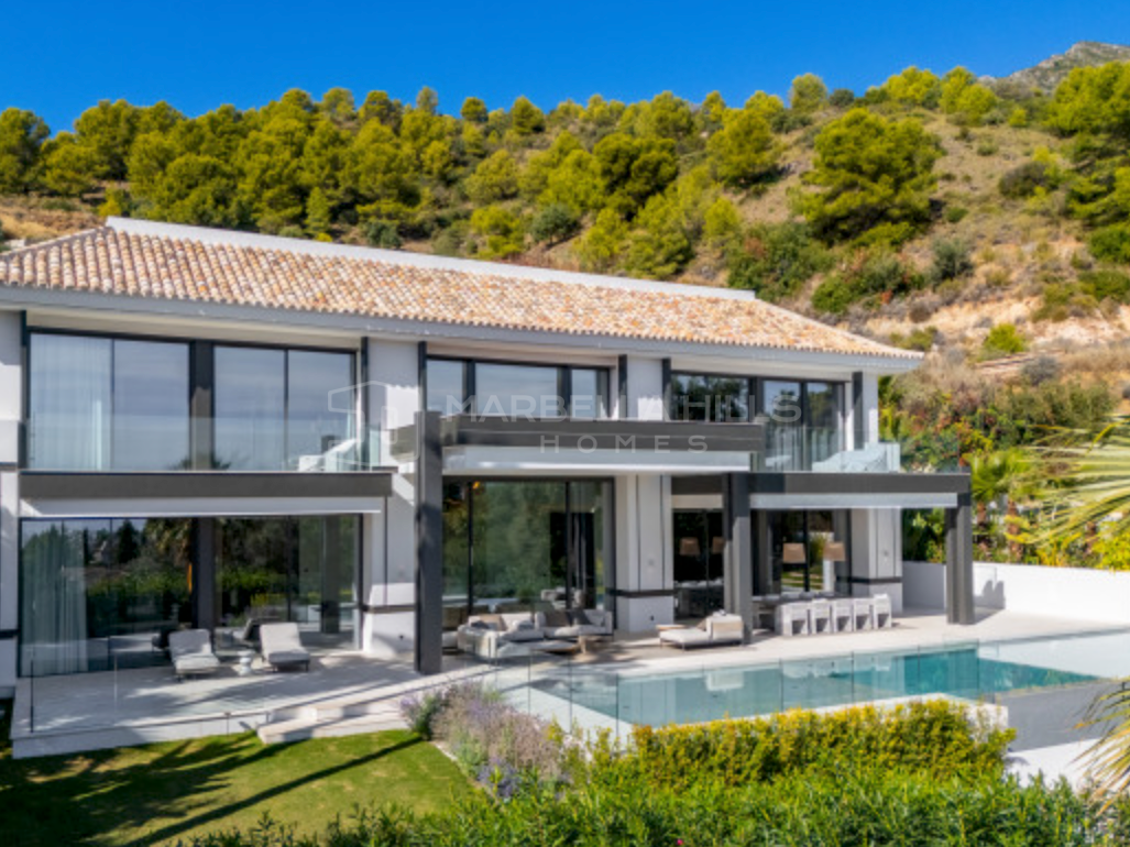 Contemporary villa for sale in Sierra Blanca, Marbella on the Golden Mile with panoramic sea views