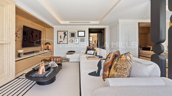 Luxus-Duplex-Penthouse mit Panoramablick auf das Meer in Los Flamingos Golf, Benahavís