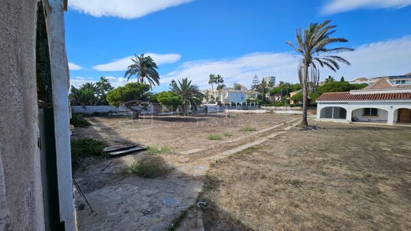 Beachfront Plot with Project and License in Rancho Park, Marbella East