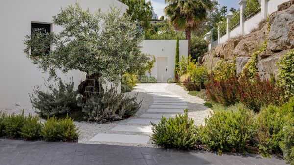 Luxusvilla zum Verkauf in La Alquería, Benahavís | Exklusive 4-Schlafzimmer-Villa nahe Marbella