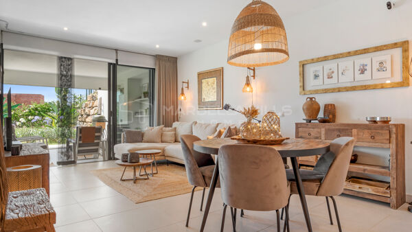 Appartement moderne en rez-de-chaussée avec jardin privé à Estepona Golf
