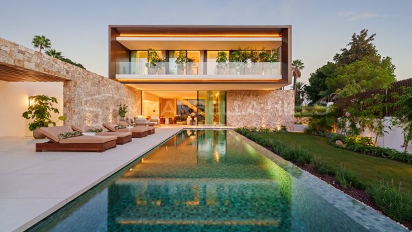 Domaine de luxe sur la Golden Mile de Marbella – Villa contemporaine à Lomas de Marbella Club près de Puente Romano