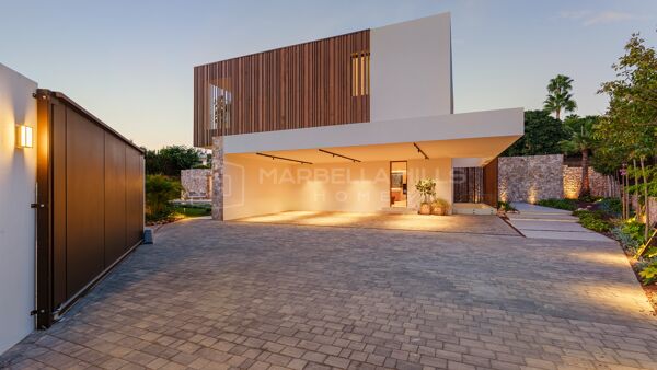 Domaine de luxe sur la Golden Mile de Marbella – Villa contemporaine à Lomas de Marbella Club près de Puente Romano
