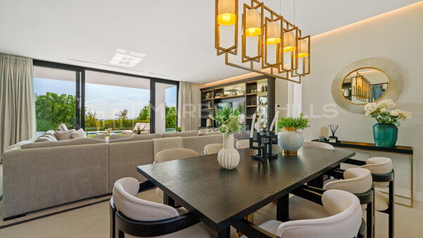 Luxusvilla zum Verkauf in La Quinta Benahavís – Moderne Villa nahe Marbella und Puerto Banús