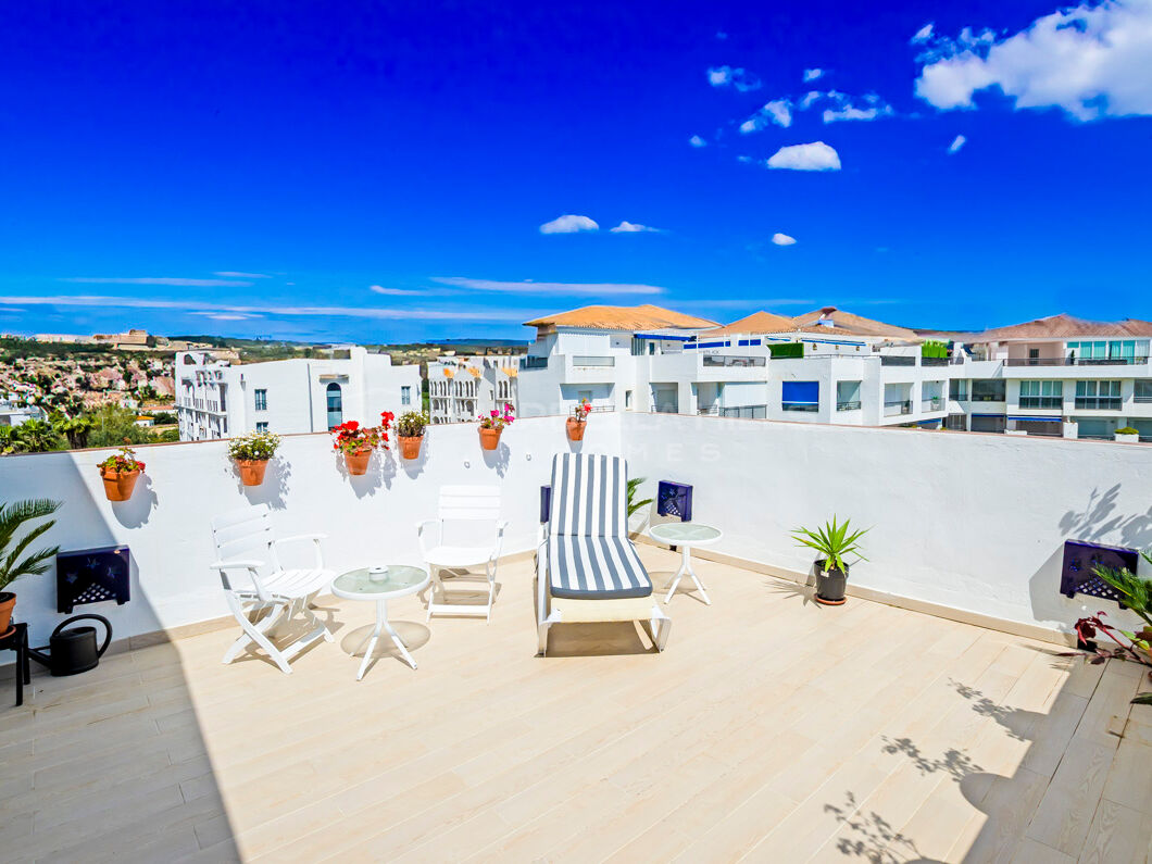 Penthouse de Luxe à Vendre à Jardines del Puerto, Puerto Banús – Costa del Sol