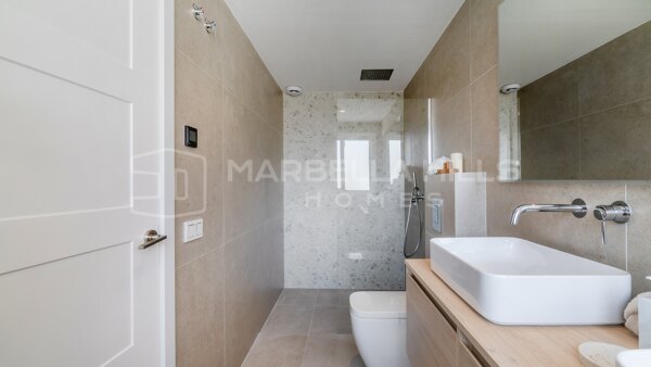 Élégance moderne au cœur de Nagüeles, Marbella Golden Mile