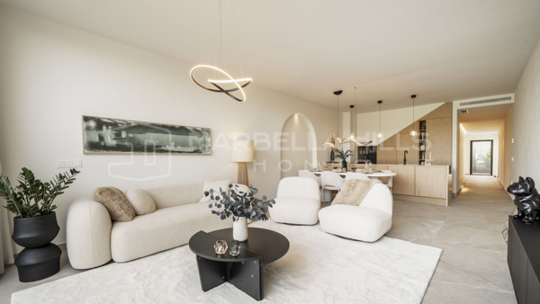 Beautifully Renovated Townhouse in La Rinconada, Nueva Andalucía