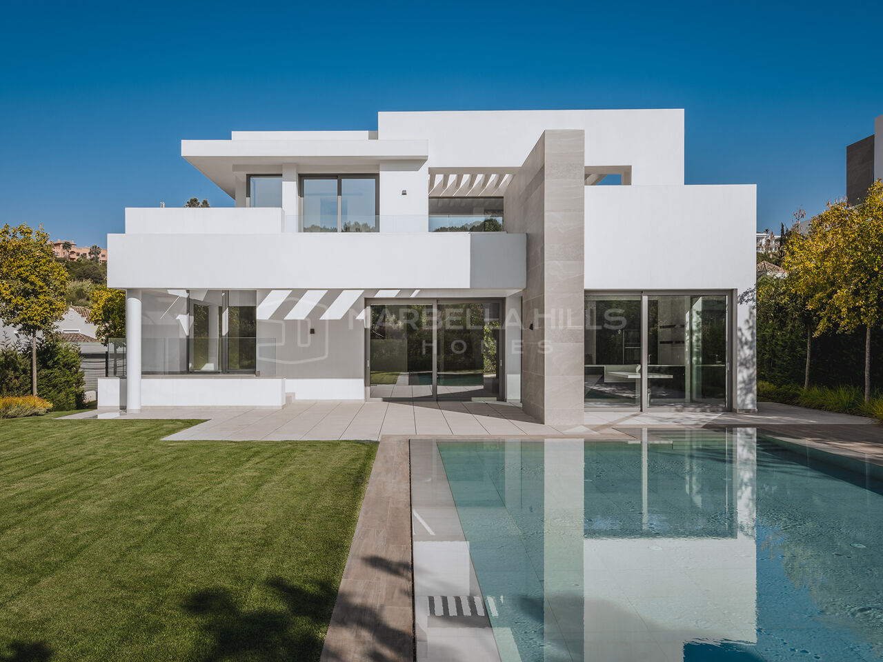 Contemporary Luxury Residence in El Paraíso, Marbella’s New Golden Mile
