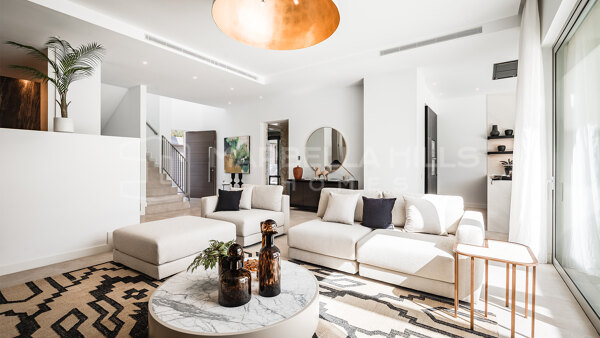 Residencia contemporánea de lujo en El Paraíso, Nueva Milla de Oro de Marbella