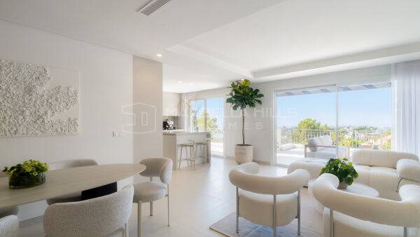 Penthouse duplex de luxe à vendre à Benahavís | Piscine privée, vue panoramique sur la mer et proche de Puerto Banús