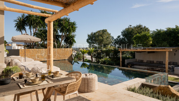 Luxury Designer Villa with Sea Views for Sale in Selwo, Estepona