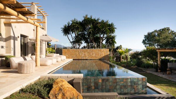 Luxury Designer Villa with Sea Views for Sale in Selwo, Estepona