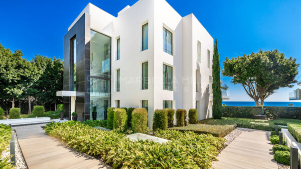Luxuswohnung in erster Strandlinie zum Verkauf in Emare Estepona – Residenz mit Meerblick an der New Golden Mile