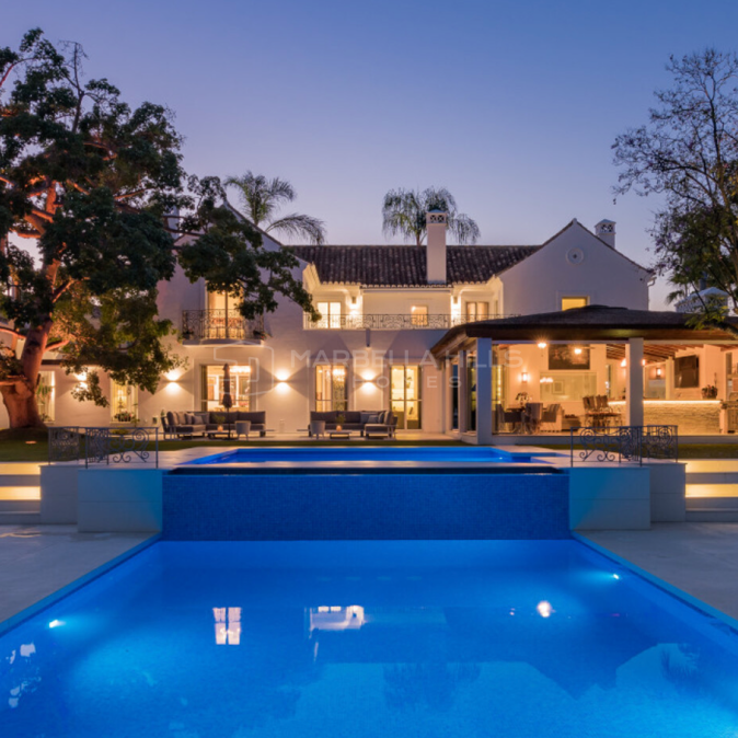 Luxusvilla zum Verkauf in La Cerquilla, Marbella mit direktem Zugang zum Golf | Nueva Andalucía