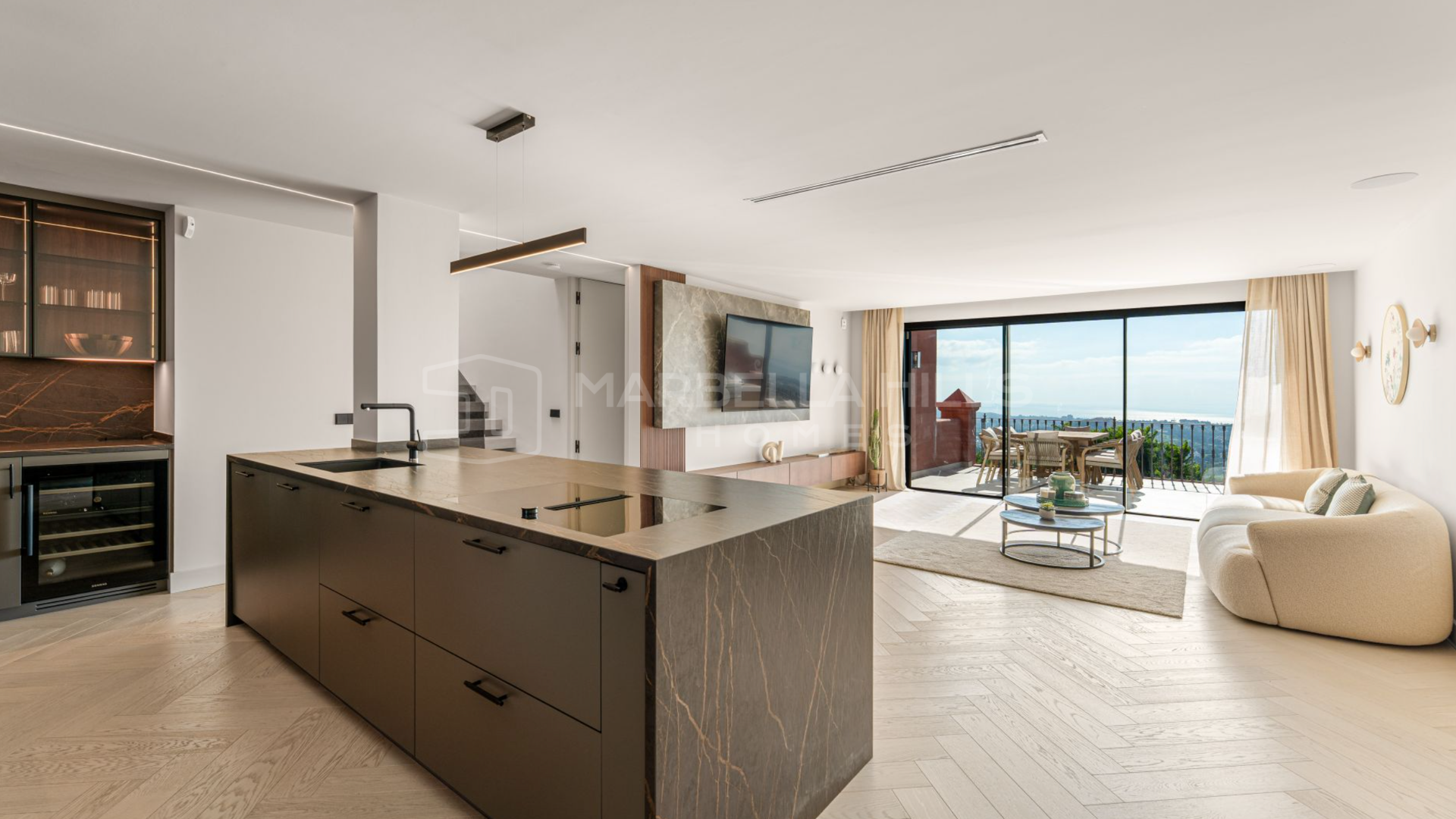 Penthouse Duplex à Vendre à Monte Halcones, Benahavís avec Vue Panoramique sur la Mer