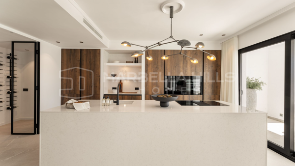 Contemporary Duplex for Sale in Las Colinas de Marbella, Benahavís