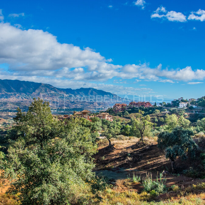 Sea-View Plot in La Mairena with Approved Project Ready to Build a Contemporary Luxury Villa