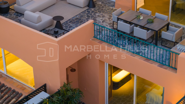 Stunning Luxury Duplex Penthouse in La Cerquilla with Panoramic Sea & Mountain Views