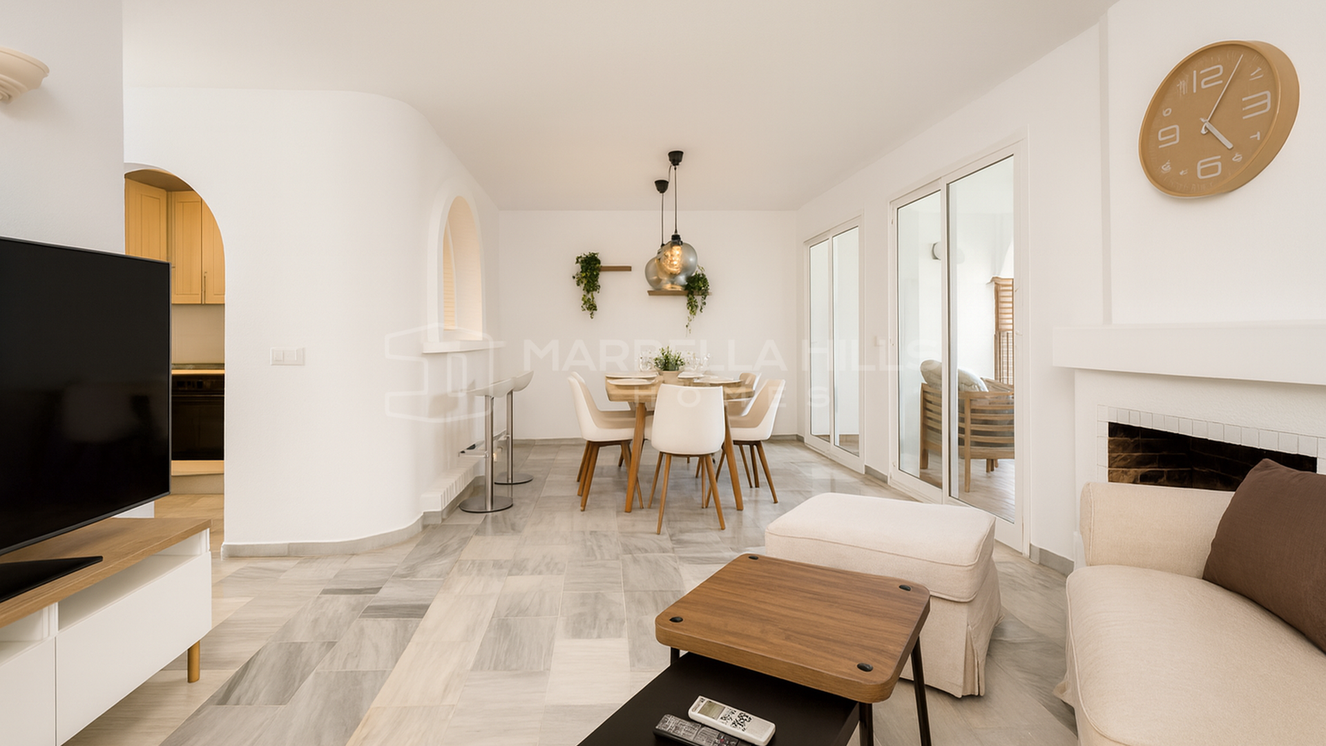 Renoviertes Apartment in erster Golfreihe in La Siesta de Mijas Golf