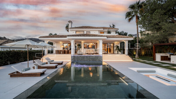 Luxury Renovated Villa in Nueva Andalucía - Sea & Mountain Views Near Puerto Banús Marbella
