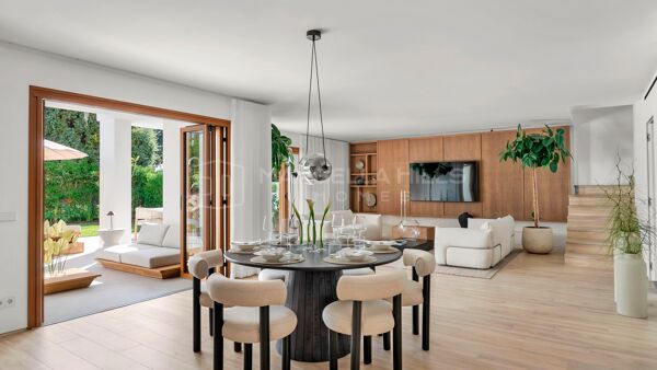 Luxury Four-Bedroom Duplex in Alcores del Golf, Nueva Andalucia - Modern Mediterranean Living