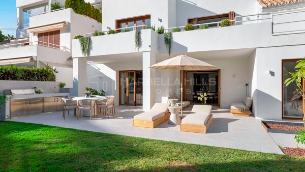 Luxury Four-Bedroom Duplex in Alcores del Golf, Nueva Andalucia - Modern Mediterranean Living
