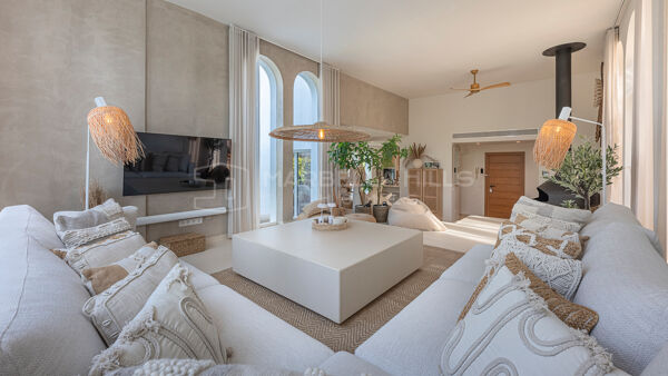Villa rénovée exclusive de 4 chambres à Atalaya de Río Verde