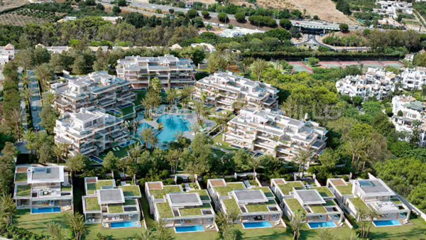 Villas en première ligne de plage à vendre à Estepona avec piscine privée, spa et vue sur la mer