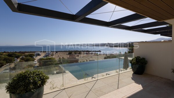 Residencias de Lujo Frente al Mar en Estepona – Apartamentos y Áticos Llave en Mano