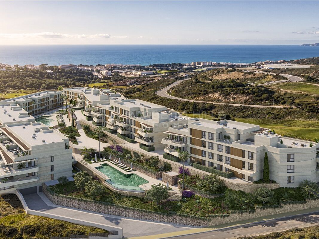 Kalifornia: New 3-Bedroom Apartments Between Two Golf Courses, Estepona