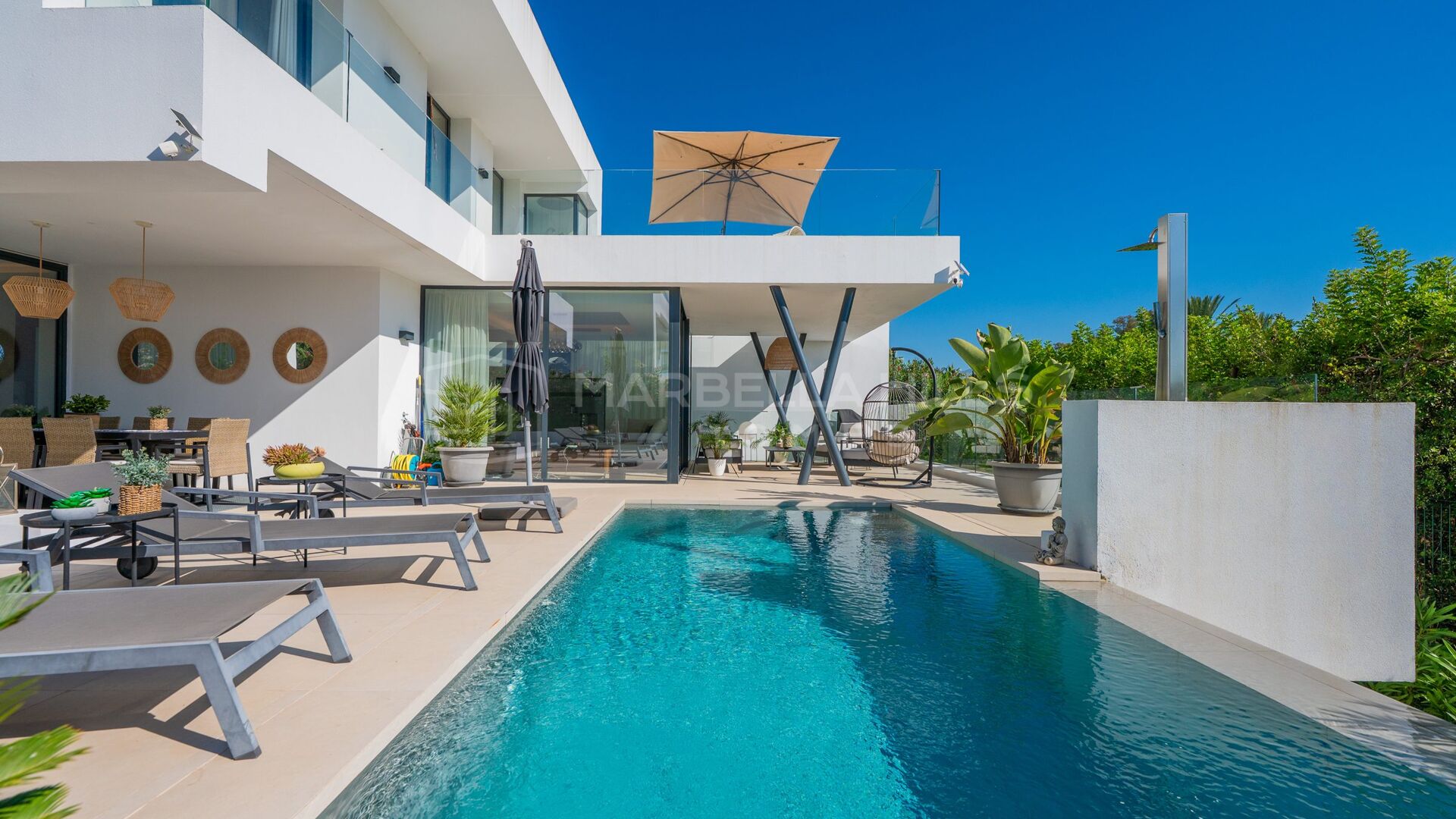 Moderne Villa in erster Golflinie mit Meerblick in El Campanario