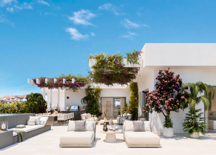 Amaranta Living Casares Golf, vida relajada y golf en exclusivos apartamentos y áticos.