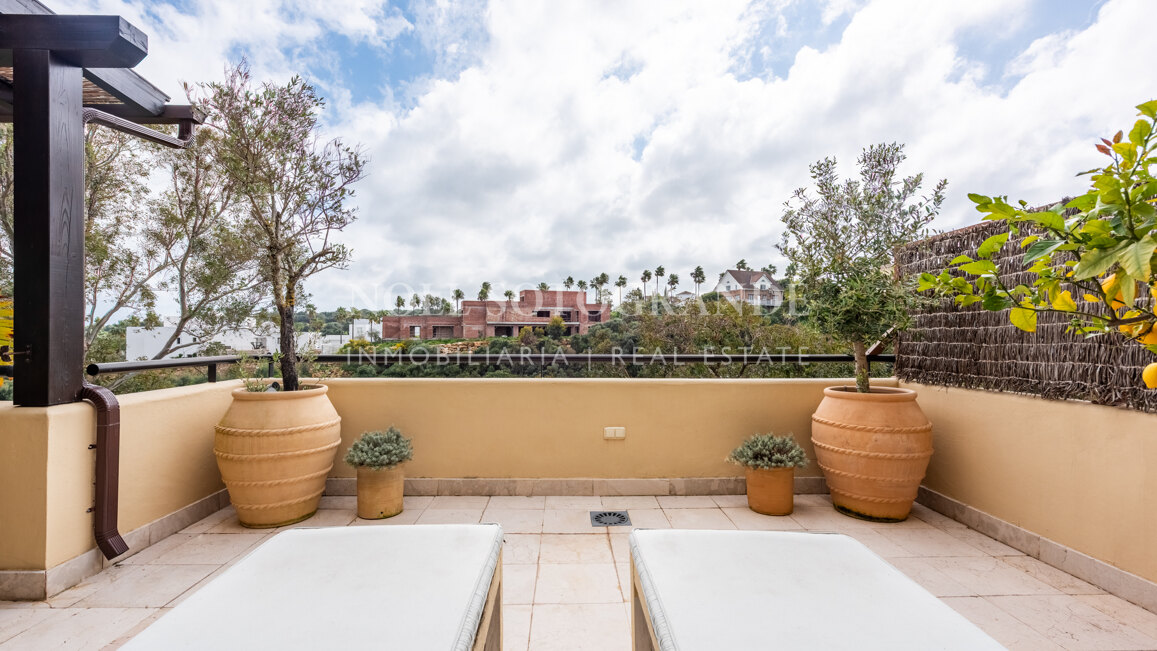 Elegantes Penthouse in Valgrande, unmittelbarer Nähe zum Royal Golf Club Valderrama