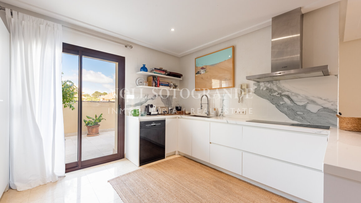 Elegantes Penthouse in Valgrande, unmittelbarer Nähe zum Royal Golf Club Valderrama