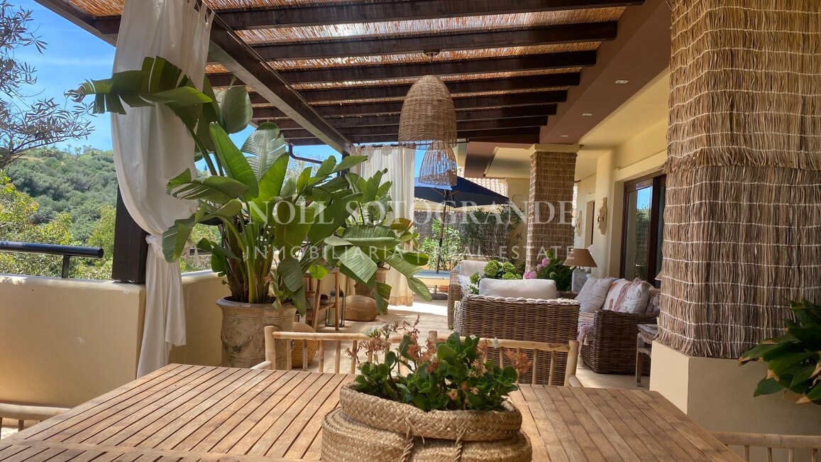 Elegantes Penthouse in Valgrande, unmittelbarer Nähe zum Royal Golf Club Valderrama