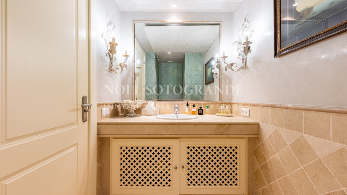 Elegantes Penthouse in Valgrande, unmittelbarer Nähe zum Royal Golf Club Valderrama