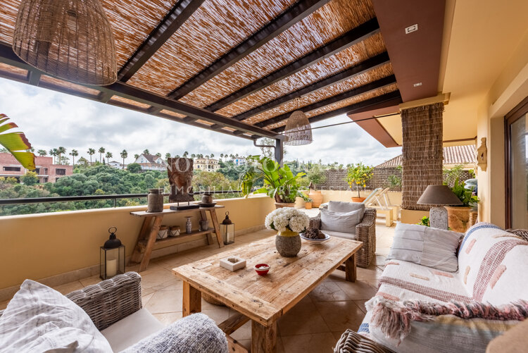 Elegantes Penthouse in Valgrande, unmittelbarer Nähe zum Royal Golf Club Valderrama
