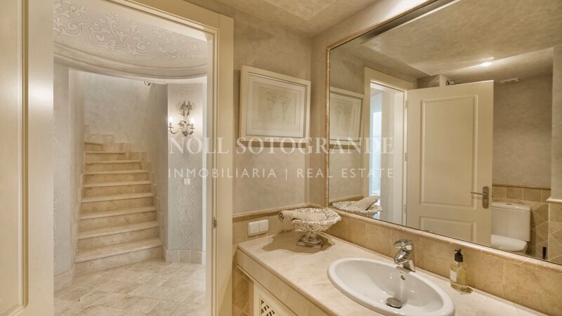 Elegant Penthouse in Valgrande, adjacent to the Royal Golf Club Valderrama